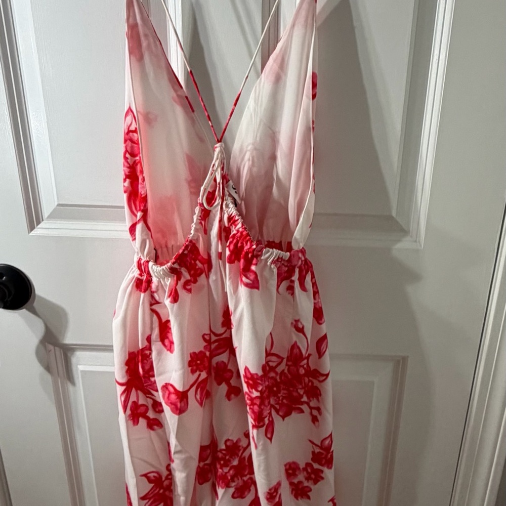 Sabo  Red Floral backless Maxi dress Deep V beach Vacation NWT - Picture 13 of 13